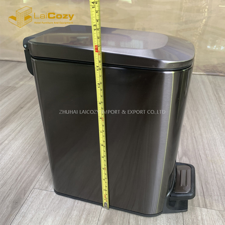 Cubos de basura de baño interior con pedal de buena calidad para Hotel