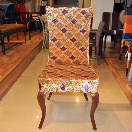 Silla de banquete de lujo con respaldo alto de acero moderno para hotel